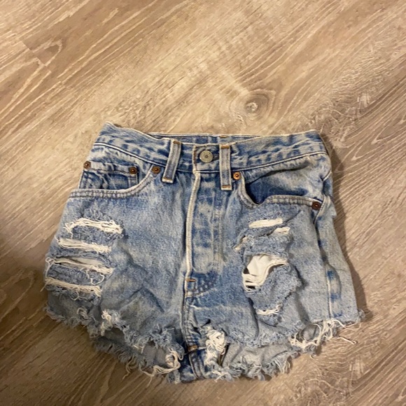 Distressed vintage denim shorts - Picture 1 of 2